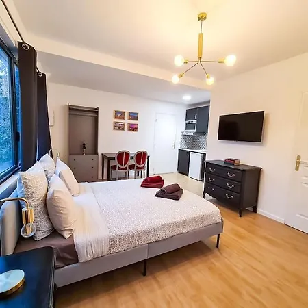 Atelier Casanova Apartment *